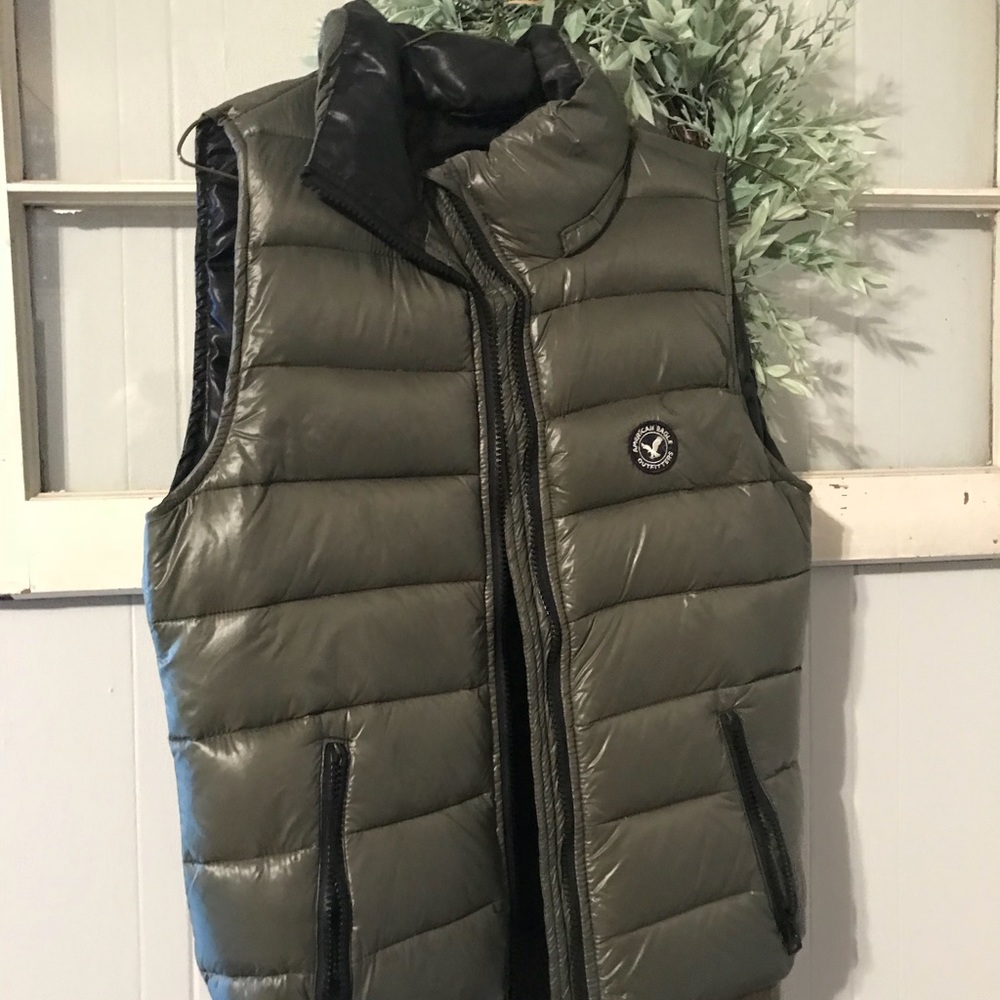 American Eagle Vest
